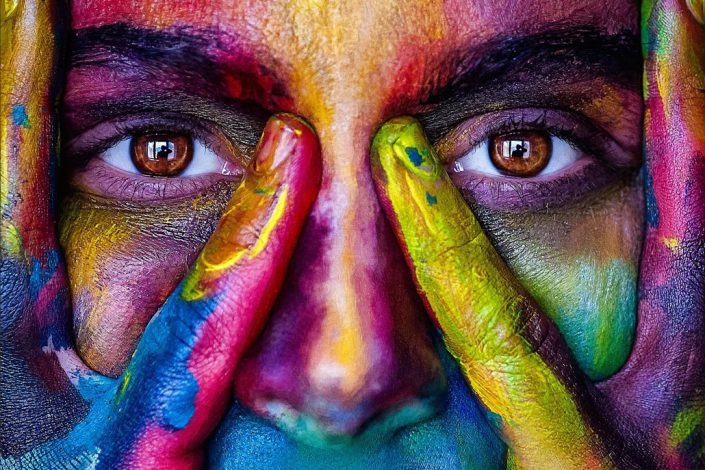 bernadette-schwienbacher_dein-gesicht-luegt-nicht Colors